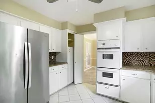 10903 Tupper Lake Dr, Houston, TX 77042 - Photo 9