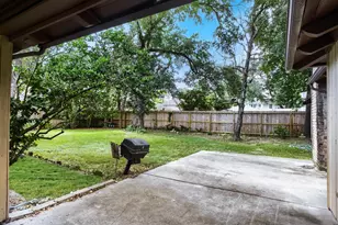 10903 Tupper Lake Dr, Houston, TX 77042 - Photo 23