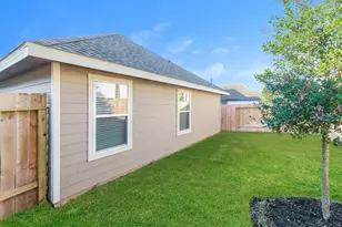 3769 Alexus Dr, Conroe, TX 77301 - Photo 3