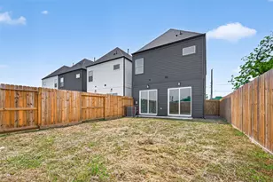 7422 Maxroy St, Houston, TX 77088 - Photo 37