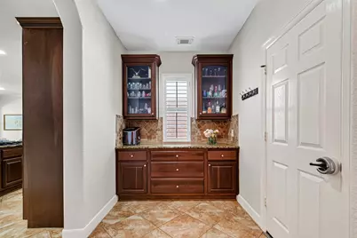 15818 Hunters Lake Way, Houston, TX 77044 - Photo 9
