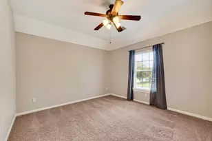 15818 Hunters Lake Way, Houston, TX 77044 - Photo 29