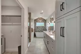 22205 Frio Dr, Galveston, TX 77554 - Photo 19