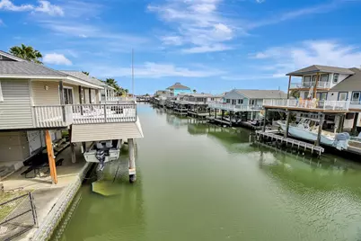 22205 Frio Drive, Galveston, TX 77554 - Photo 33