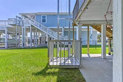22205 Frio Drive, Galveston, TX 77554 - Photo 11