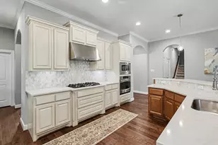 11 Canoe Bend Dr, Spring, TX 77389 - Photo 9