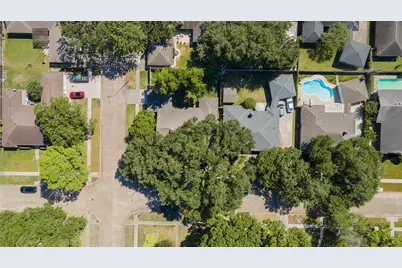 8403 Braes Meadow Drive, Houston, TX 77071 - Photo 35