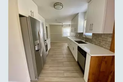 6002 Effingham Drive, Houston, TX 77035 - Photo 7