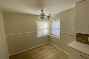 6002 Effingham Dr, Houston, TX 77035 - Photo 11