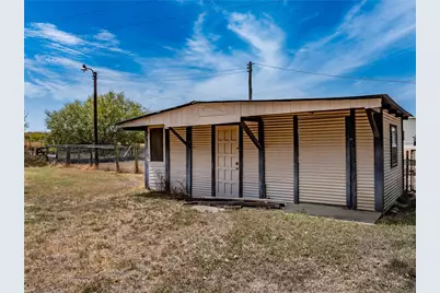 1046 Tx-71, West Point, TX 78963 - Photo 25
