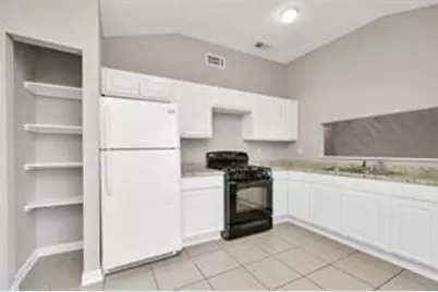 12811 Glenhollow Drive, Houston, TX 77048 - Photo 5