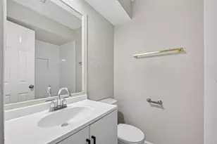 8707 Yvonne Dr, Houston, TX 77044 - Photo 31