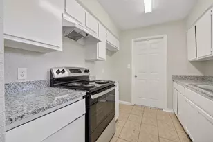 8707 Yvonne Dr, Houston, TX 77044 - Photo 11