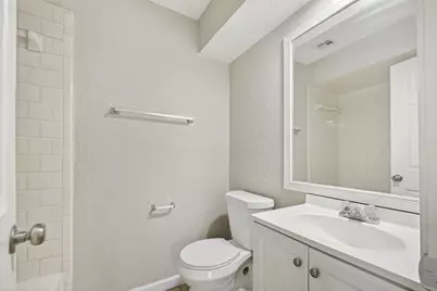 8707 Yvonne Drive, Houston, TX 77044 - Photo 23