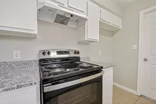 8707 Yvonne Dr, Houston, TX 77044 - Photo 15