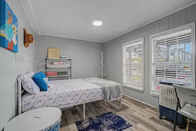 313 Ling, Bayou Vista, TX 77563 - Photo 9