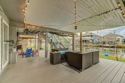 313 Ling, Bayou Vista, TX 77563 - Photo 13