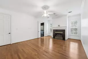 3210 Maroneal St, Houston, TX 77025 - Photo 13