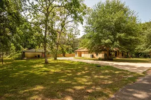211 Brantley Ln, Magnolia, TX 77354 - Photo 5