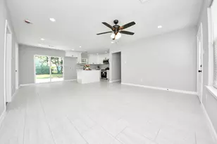 5835 Kenilwood Dr, Houston, TX 77033 - Photo 5