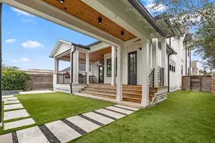 1825 Arlington St, Houston, TX 77008 - Photo 3