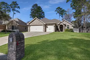 2923 Chaucer Dr, Montgomery, TX 77356 - Photo 1