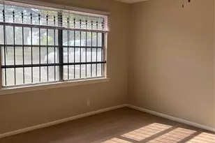 5125 Ricky St, Houston, TX 77033 - Photo 5