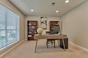 19 Greentwig Pl, The Woodlands, TX 77381 - Photo 5