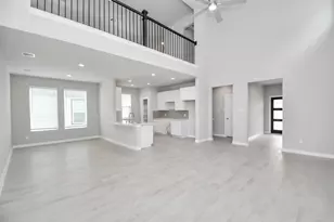 18518 Athena Flower Dr, Fresno, TX 77545 - Photo 5