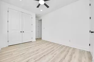 7717 Bowen St, Houston, TX 77051 - Photo 31