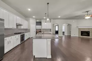 2051 Brookmont Dr, Conroe, TX 77301 - Photo 13