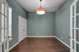 2051 Brookmont Dr, Conroe, TX 77301 - Photo 7