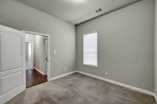 2051 Brookmont Dr, Conroe, TX 77301 - Photo 29