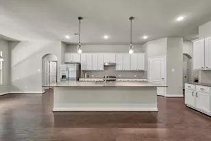 2051 Brookmont Dr, Conroe, TX 77301 - Photo 5