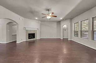 2051 Brookmont Dr, Conroe, TX 77301 - Photo 11
