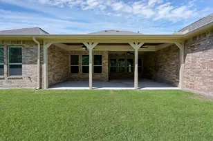 2051 Brookmont Dr, Conroe, TX 77301 - Photo 41