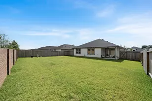 1054 Great Barracuda Ln, Alvin, TX 77511 - Photo 27