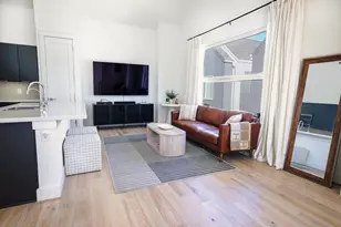 1141 W 17th St, Houston, TX 77008 - Photo 9