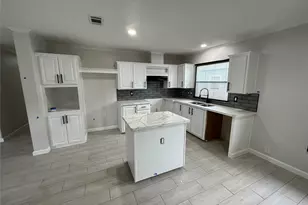 11935 Greensbrook Forest Dr, Houston, TX 77044 - Photo 5