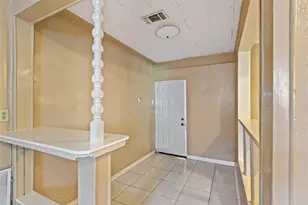 2817 Lancaster Ln, Pasadena, TX 77506 - Photo 9