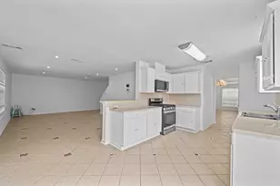 9742 Kingsville Park Dr, Houston, TX 77083 - Photo 13