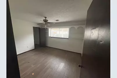 8027 Garden Parks Drive, Houston, TX 77075 - Photo 7