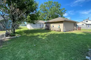 8038 Woodlyn Rd, Houston, TX 77028 - Photo 13