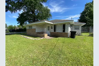 8038 Woodlyn Road, Houston, TX 77028 - Photo 3
