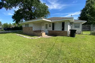 8038 Woodlyn Rd, Houston, TX 77028 - Photo 3