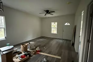 517 E Linney St, Dayton, TX 77535 - Photo 15