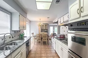 9206 Hendon Ln, Houston, TX 77036 - Photo 9