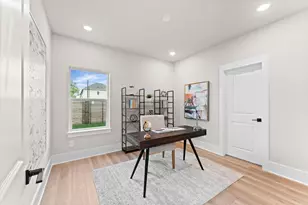 1102 Mansfield St, Houston, TX 77091 - Photo 11