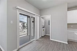1326 Prairie Dr, Bryan, TX 77803 - Photo 5