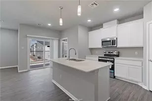 1326 Prairie Dr, Bryan, TX 77803 - Photo 7